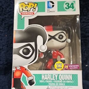 Harley Quinn Vinyl Figure